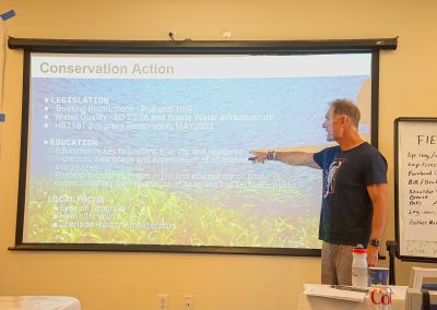 Student presentation on screen-Conservation
